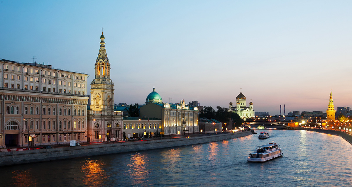 теплоход москва река